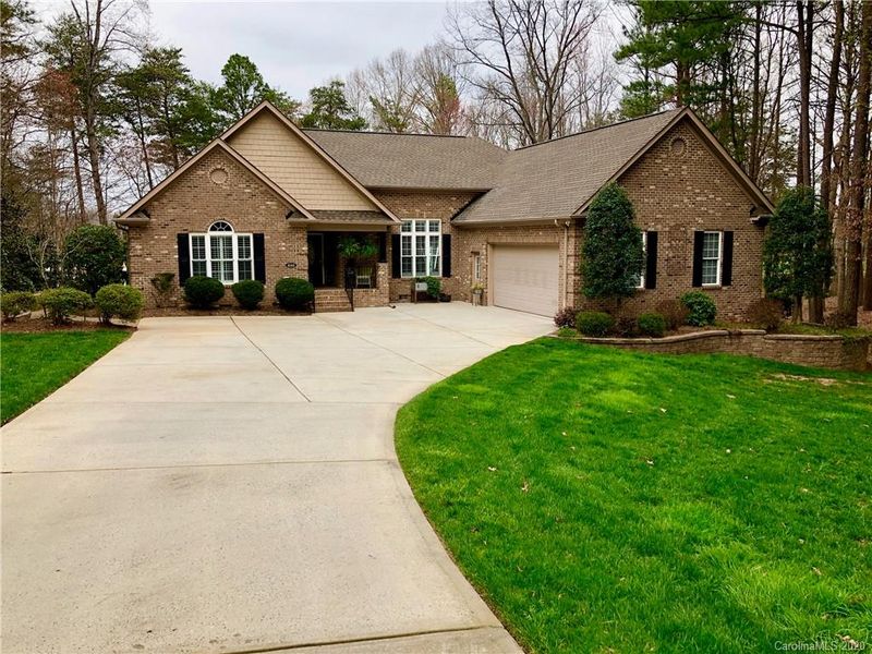 4544 Sawgrass Ct, Denver, NC 28037