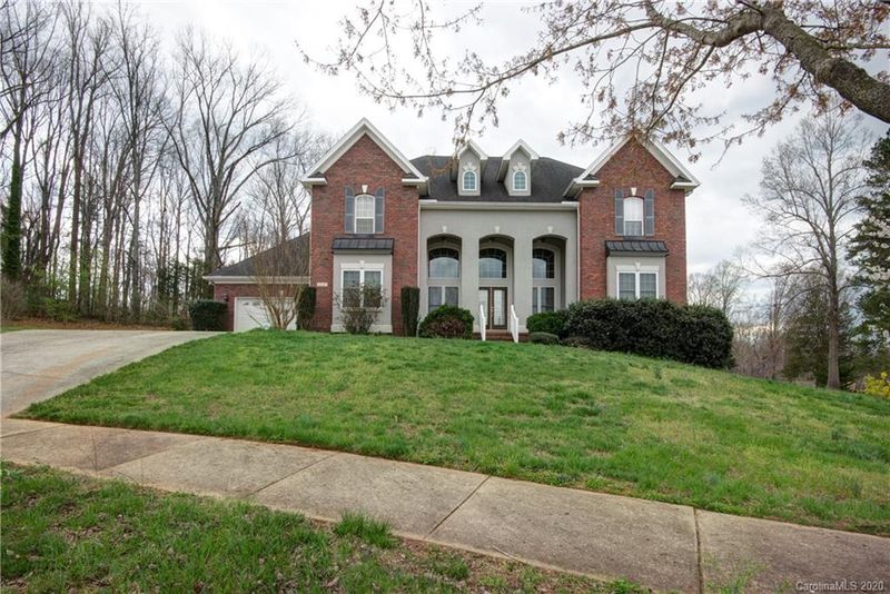 1021 Paragon Ct, Conover, NC 28613