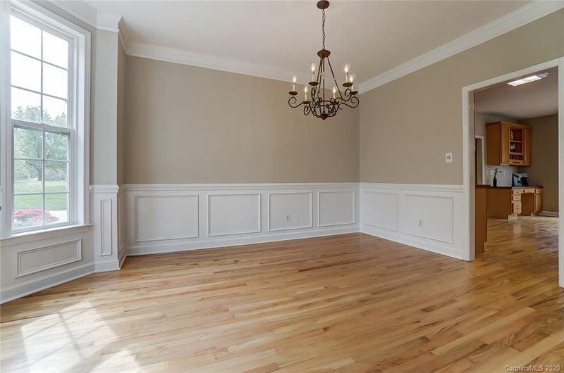 9707 Shadowmere Ln, Weddington, NC 28104
