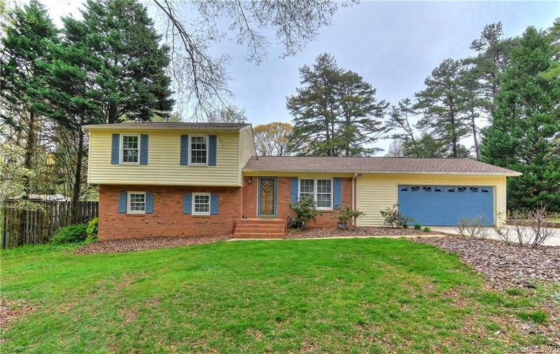 8829 Liberty Hill Dr, Mint Hill, NC 28227