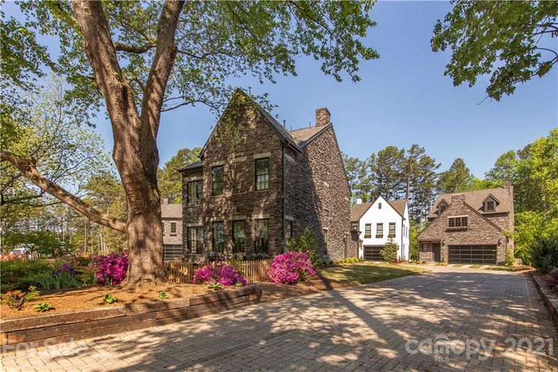 204 Ambleside Village Ln, Davidson, NC 28036