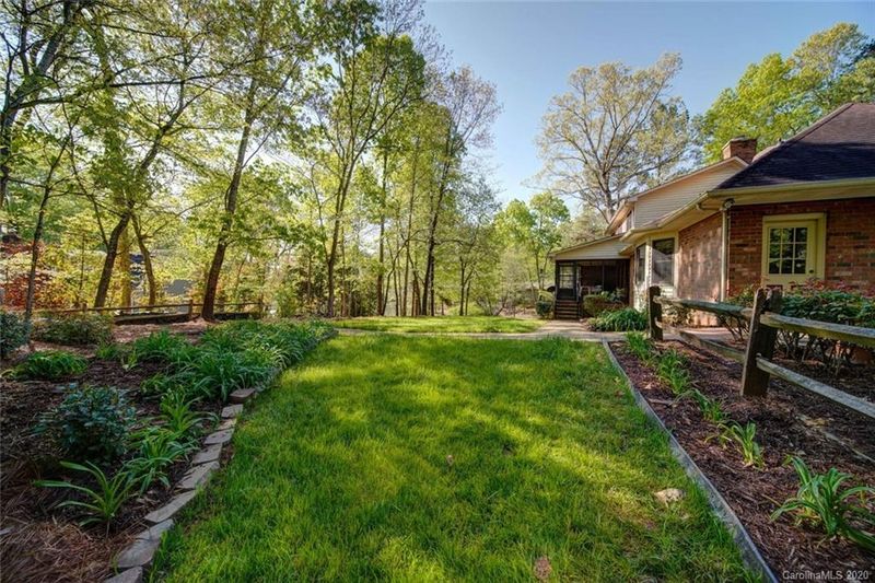 5425 Mallard Dr, Concord, NC 28025