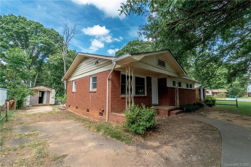 4233 Westcliff Dr, Charlotte, NC 28208
