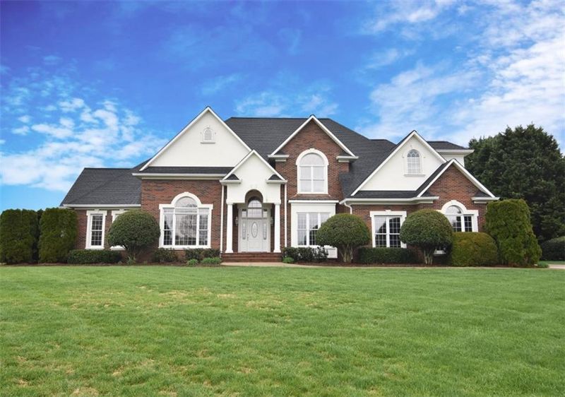 3620 Bermuda Dr, Conover, NC 28613