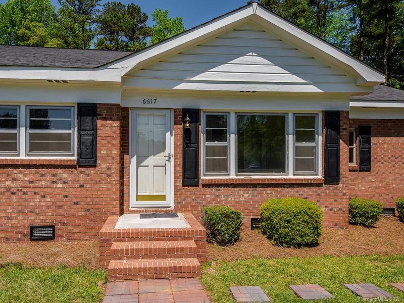 6617 Simpson Rd, Charlotte, NC 28216