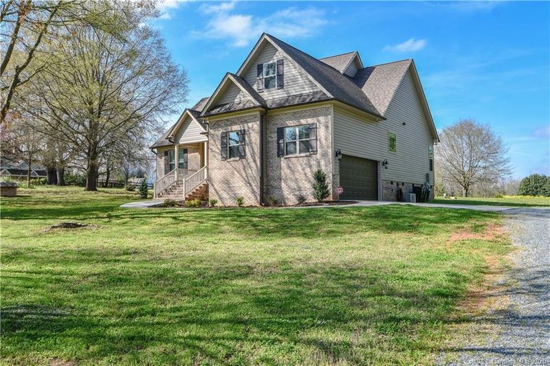 3215 Baucom Manor Rd, Monroe, NC 28110