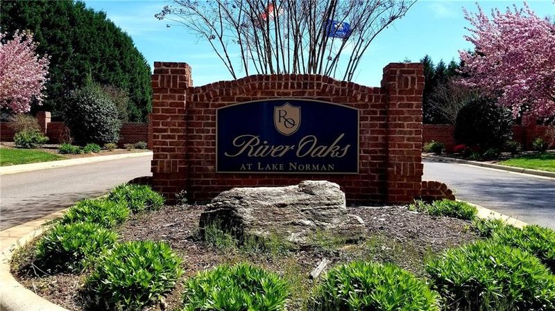132 Cheyenne Ln, Statesville, NC 28677