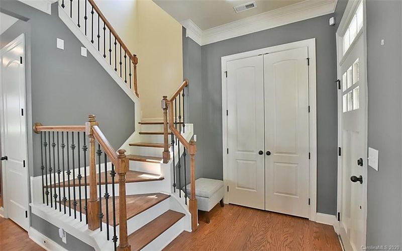 737 Herrin Ave, Charlotte, NC 28205
