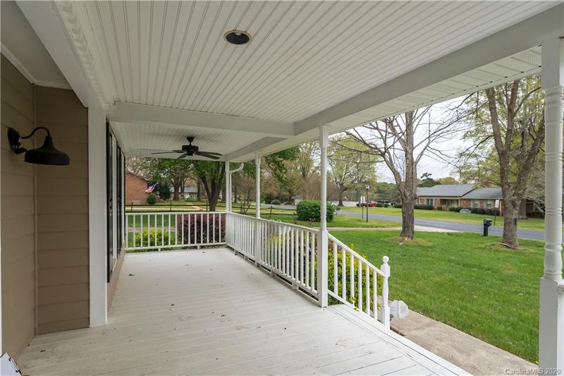 14321 Springwater Dr #5, Matthews, NC 28105