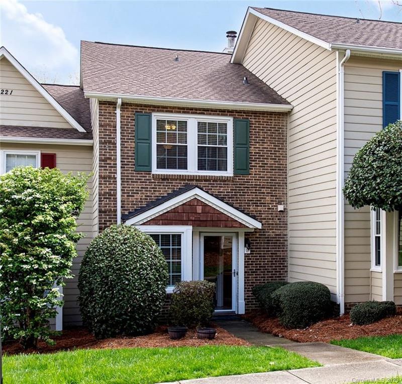8221 Pineville Matthews Rd #E, Charlotte, NC 28226