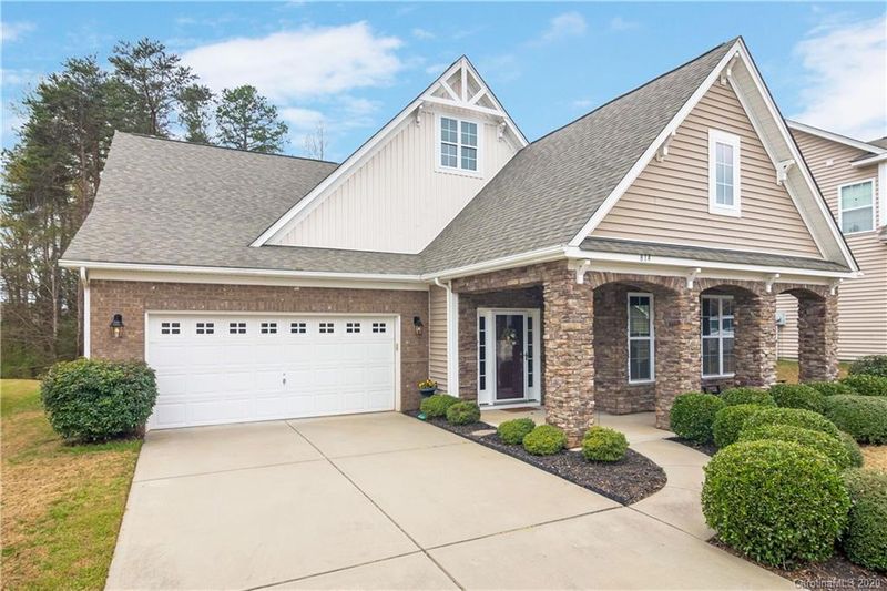 814 Solandra Way, Tega Cay, SC 29708