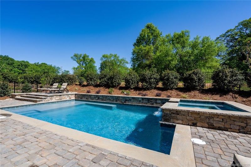 7023 Washam Park Dr, Cornelius, NC 28031