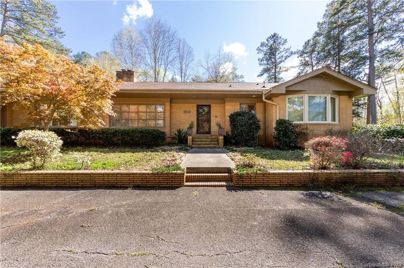 6818 Markway Dr, Charlotte, NC 28215