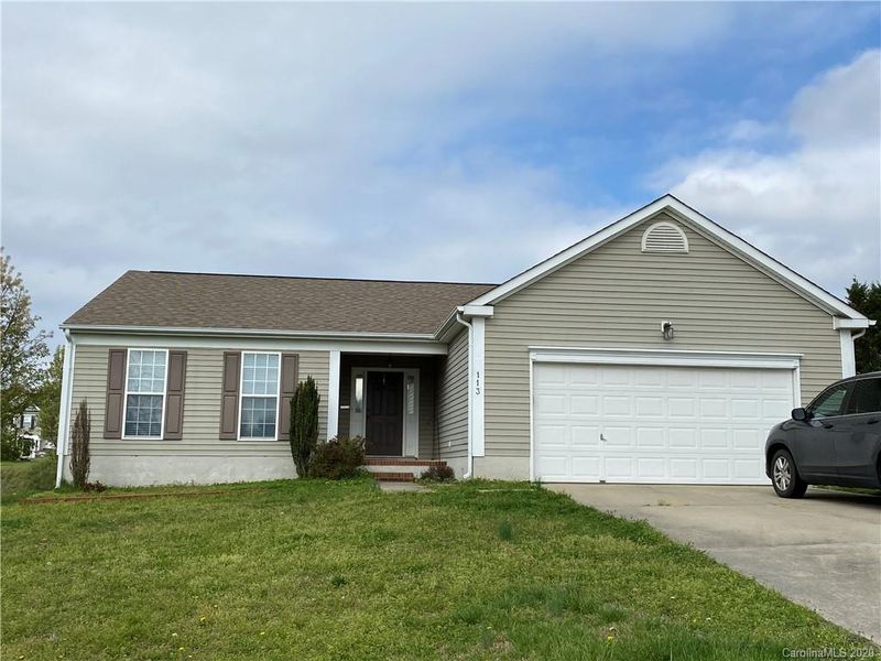 113 Sella Ridge Dr, Mount Holly, NC 28120