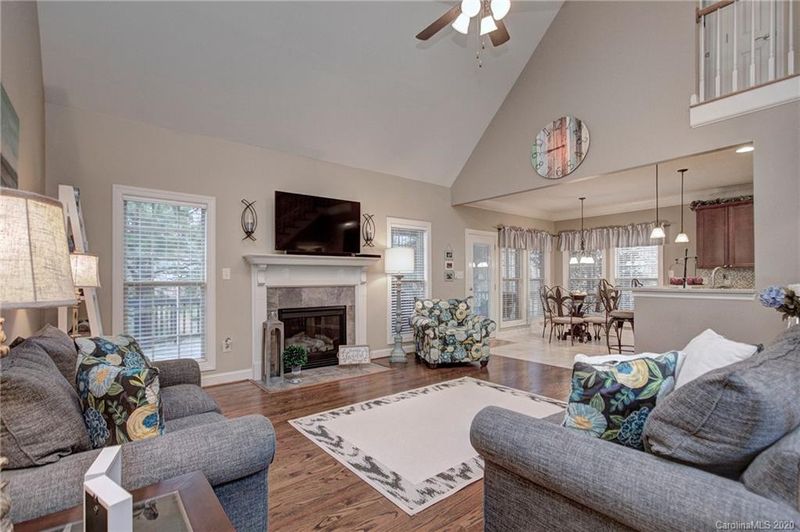 2012 Ivy Pond Ln, Indian Trail, NC 28079