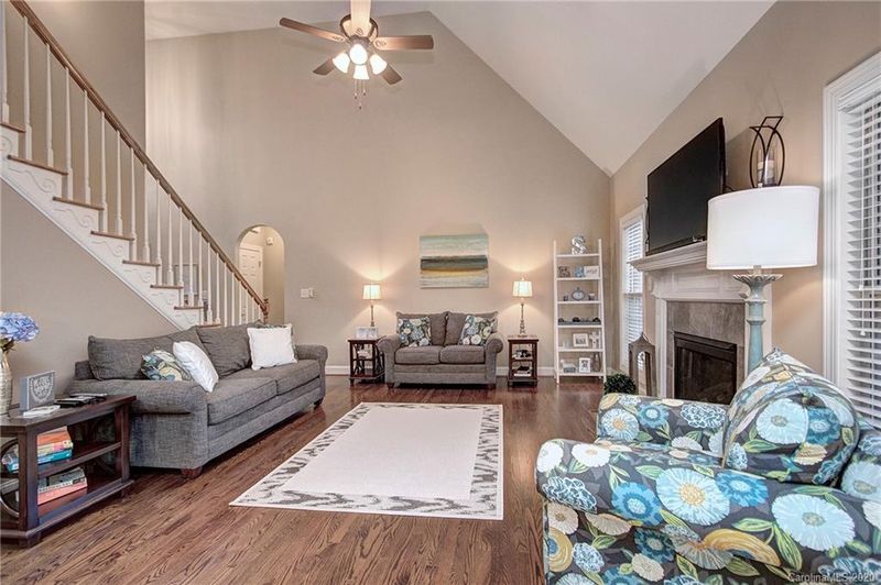2012 Ivy Pond Ln, Indian Trail, NC 28079