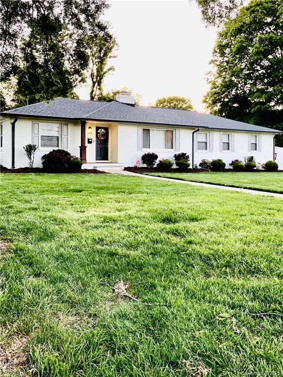 4300 Walker Rd, Charlotte, NC 28211