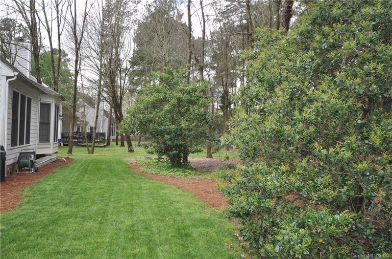 11246 Coachman Cir, Charlotte, NC 28277