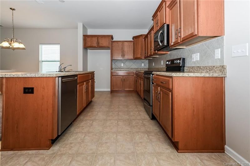 5818 Ringneck Rd, Charlotte, NC 28216