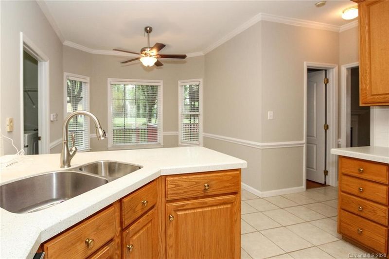 8133 Forest Shadow Cir, Cornelius, NC 28031