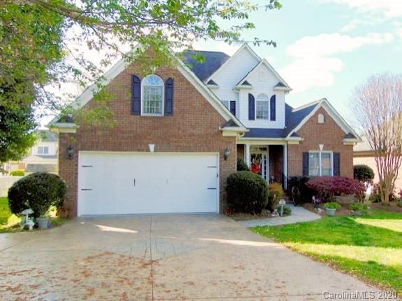 636 Weyburn Dr NW, Concord, NC 28027