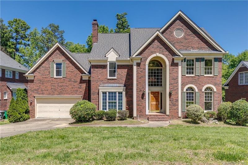 10806 Ridge Acres Rd, Charlotte, NC 28214