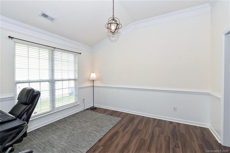 136 Riverfront Pw, Mount Holly, NC 28120