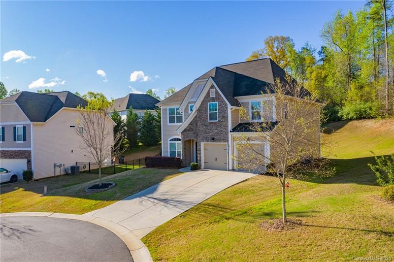 2018 Lakebridge Dr, Fort Mill, SC 29715