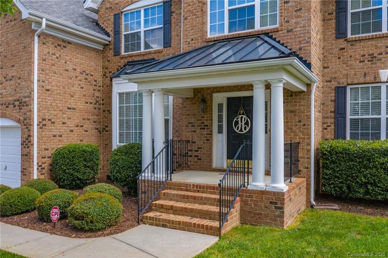 911 Lillieshall Rd, Waxhaw, NC 28173