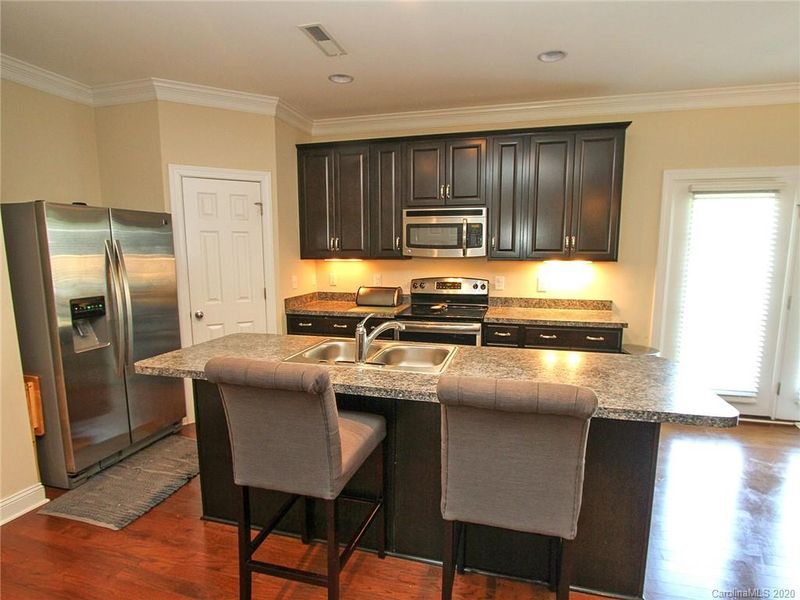 802 Traditions Park Dr, Pineville, NC 28134