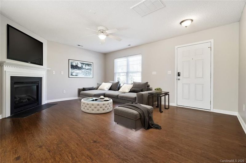 100 Amber Woods Dr, Tega Cay, SC 29708