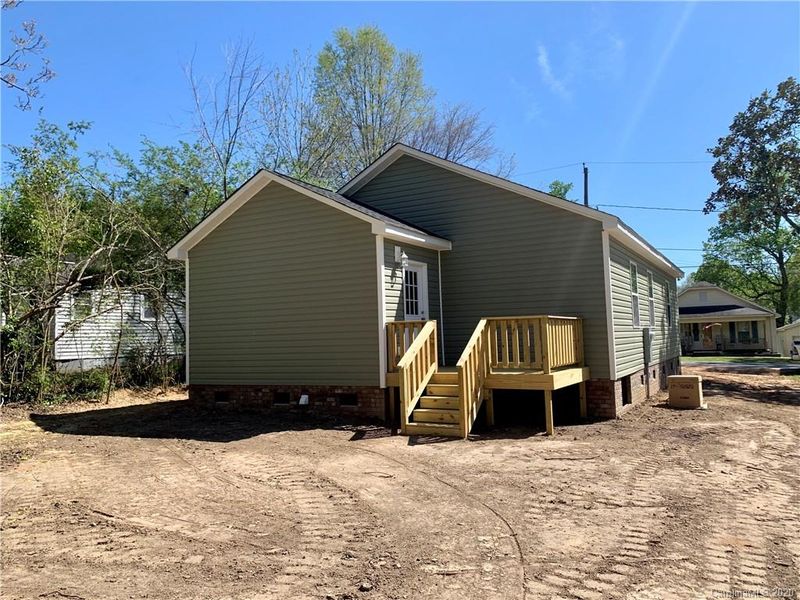 208 Blackwelder St, Kannapolis, NC 28081