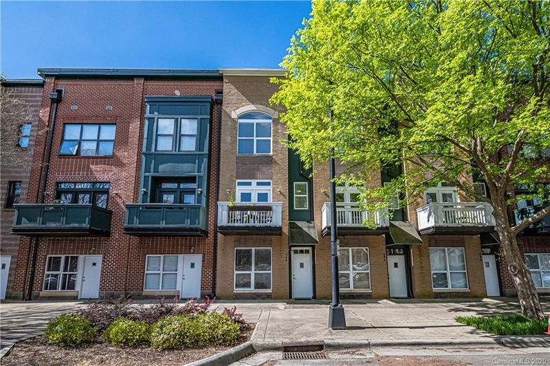 160 Rail Crossing Ln, Charlotte, NC 28209