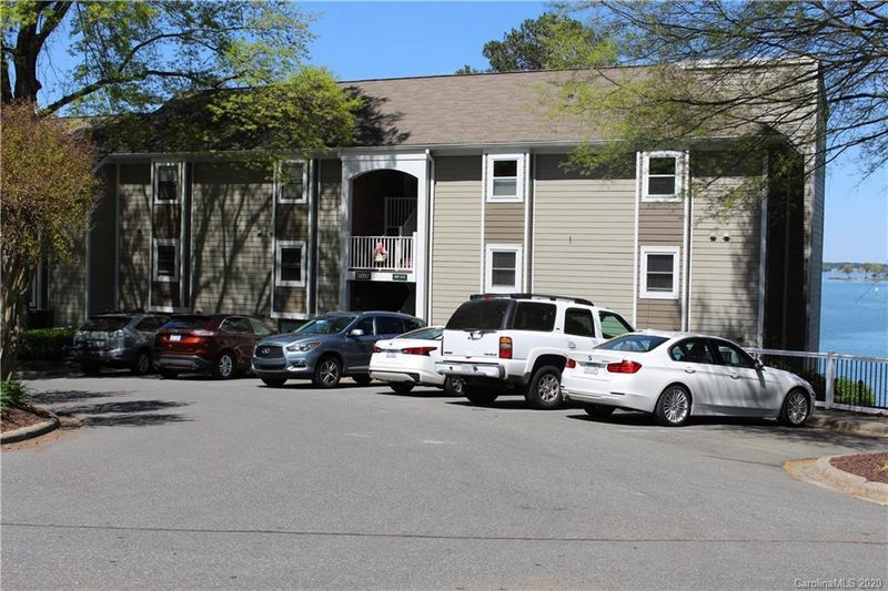 20357 Harborgate Ct #209, Cornelius, NC 28031