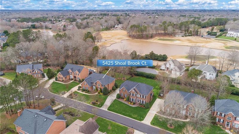 5425 Shoal Brook Ct, Charlotte, NC 28277