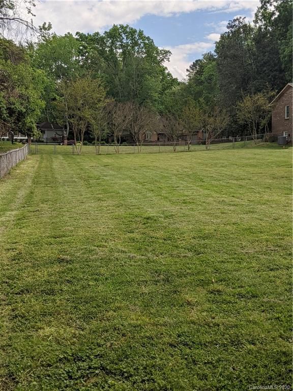 6220 Sharon Rd #2, Charlotte, NC 28210
