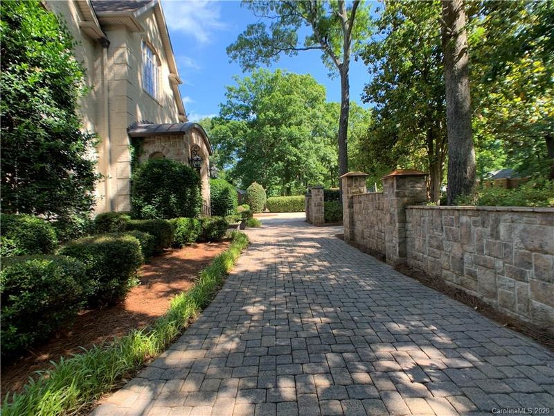 611 Forest Ln, Rock Hill, SC 29730