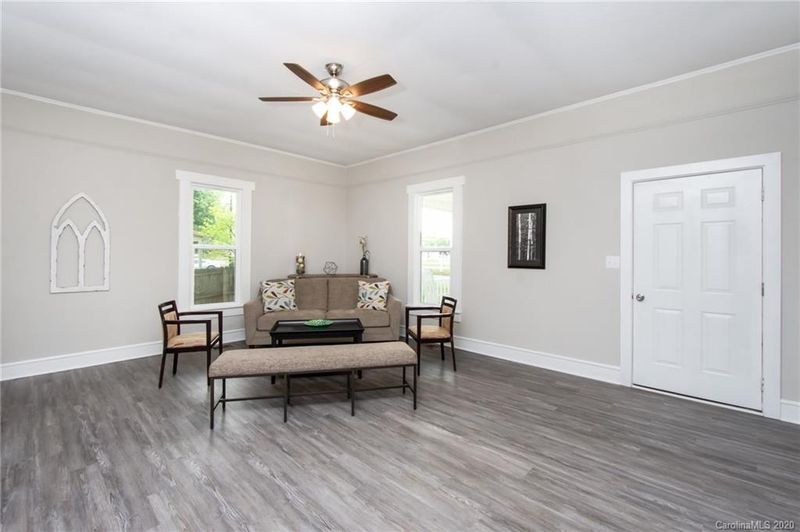 308 York Ave, Kannapolis, NC 28083