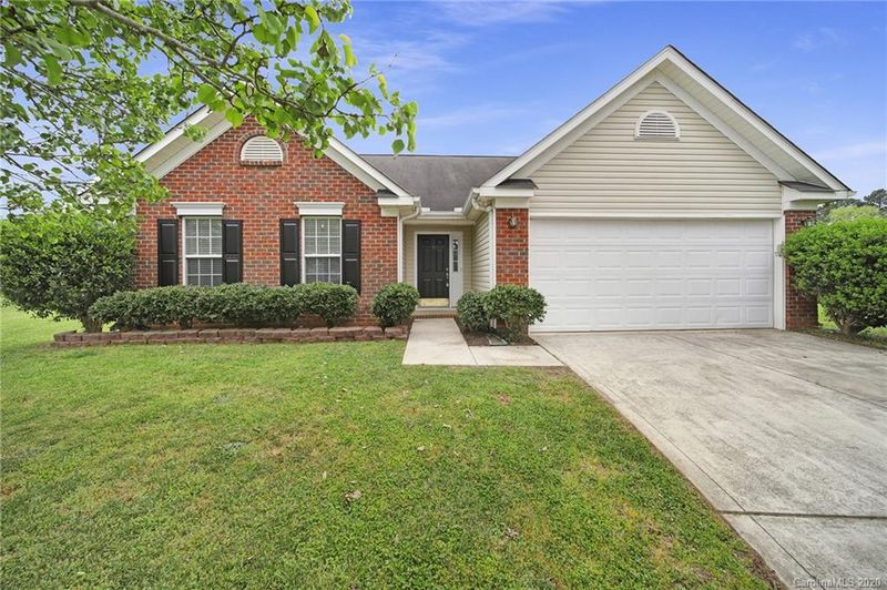 562 Whaley Ct, Rock Hill, SC 29732