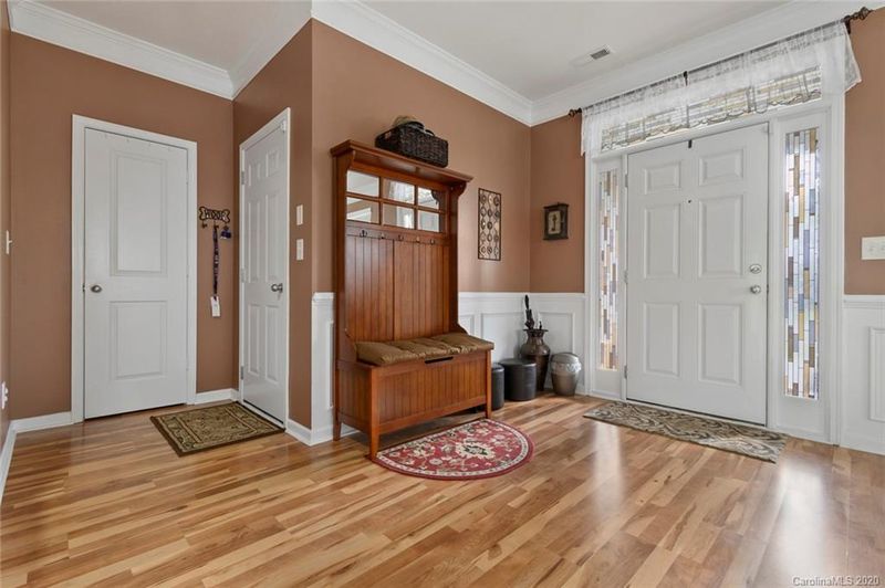 6109 Lighted Way Ln, Indian Trail, NC 28079