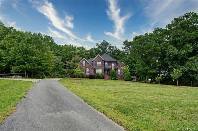 2040 Saye Brook Dr, Monroe, NC 28112