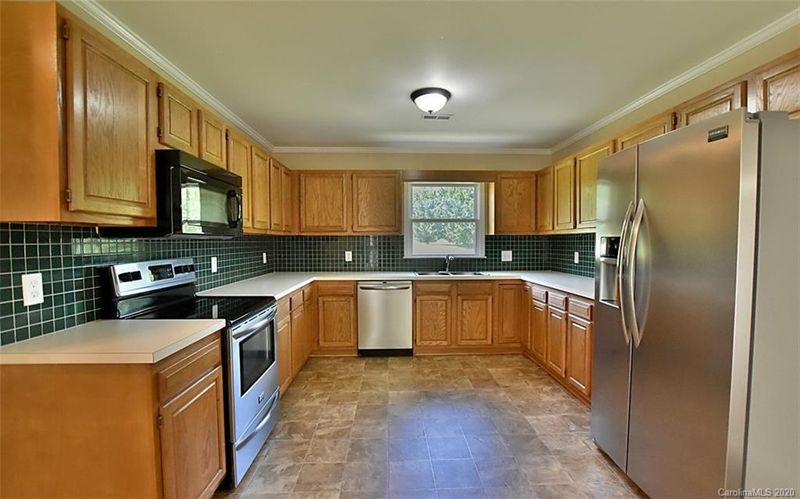 390 Grey Fox Run Rd, York, SC 29745