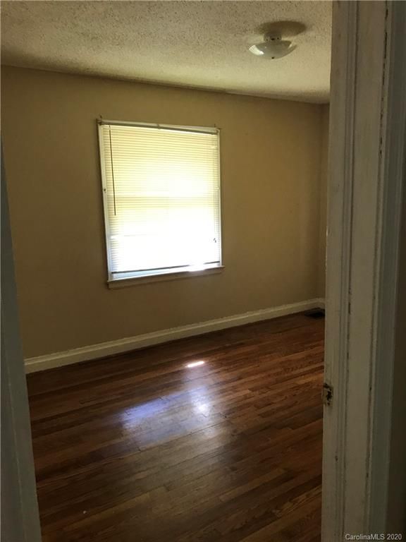 524 W 28th St, Charlotte, NC 28206