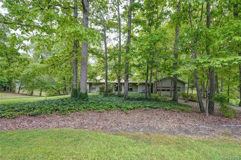 5505 Mallard Dr, Concord, NC 28025