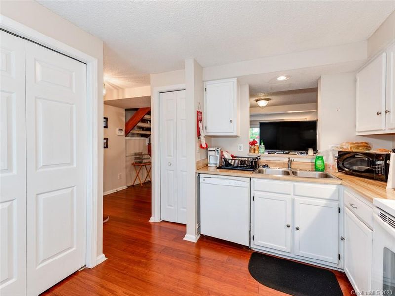 110 Water Oak Dr, Pineville, NC 28134