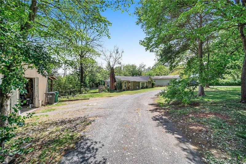3809 Plainview Rd, Charlotte, NC 28208