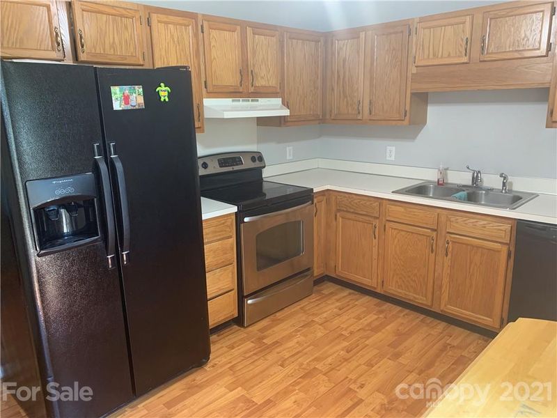 75 Eden St, Concord, NC 28027
