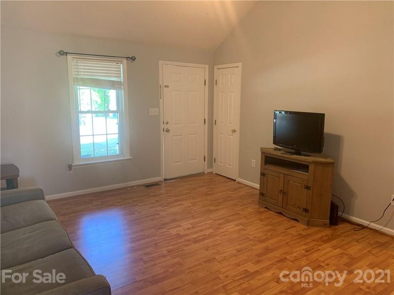 75 Eden St, Concord, NC 28027