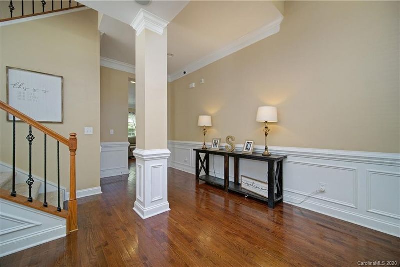 8702 Sagekirk Ct, Charlotte, NC 28278