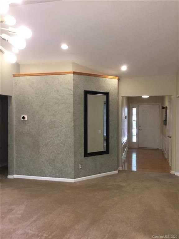 1547 Rumstone Ln, Charlotte, NC 28262